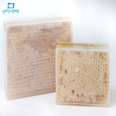 China Top Best Price 100% Pure Organic Mountain Blossom Honeycomb Honey for sale