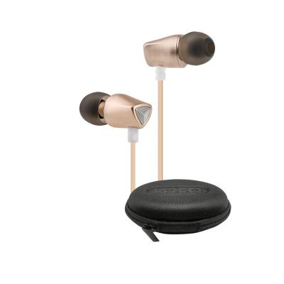 China Universal Wired In-Ear Earplugs OEM Wired Headset In-Ear Sport Earphone With Microphone For Mobile Phone PC for sale