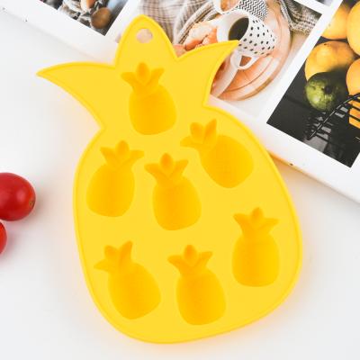 China High quality viable pineapple form silicone ice cube tray mold manufacturer Reusable Ice Mold wholesale for sale