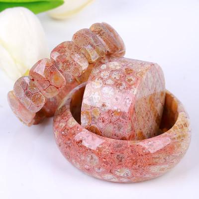 China Wholesale Crushed Natural Stone Crystal Gravel Stone Bracelets Fashion Simplicity Casual/Sports All-Natural Jewelry for sale