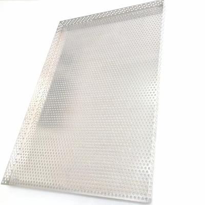 China Corrosion Resistance 304 2mm Hole Perforated Stainless Steel Mesh Baking Tray For Drying for sale