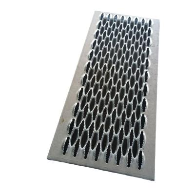 China Corrosion Resistance Perforated Steel Walkway Plate Galvanized Industrial Metal Skid Plate Anti Shark Mouth Hole Factory Price for sale