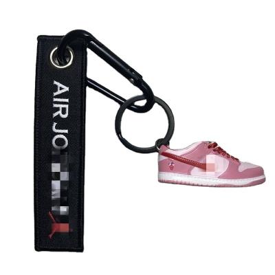 China 2023 new bulk wholesale zapato llavero key chain new sale shoes mini small carabiner creative aj hot plastic key chain for sale