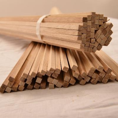 China Best Price Traditional Paulownia Wood Square Sticks Joint Paulownia Finger Square Solid Wood Sticks Wooden Stripe for sale