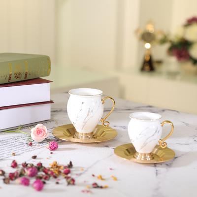 China Coffee Espresso Cup And Saucer 200ml Viable Italian Style Amber And Gold Color White Ceramic Tea Cups for sale