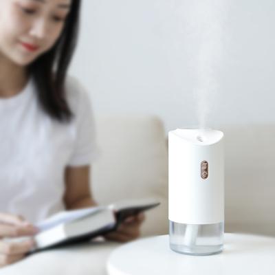 China Fast Portable Mini Air Cool Mist USB Humidifier 300ml Desktop Ultrasonic Humidifier Mist / Humidifier for sale