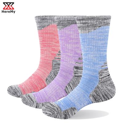 China 100% Breathable Cotton Logo OEM Bamboo Design Hogs Crew Sports Socks Men's Gray Basketball Socks for sale