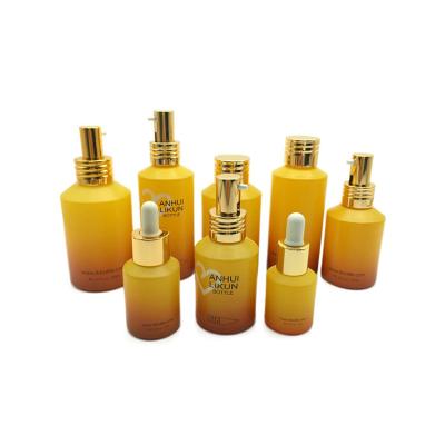 China Cosmetics factory hot sale cosmetics packaging containers 15ml/30ml/50ml/60ml/100ml/125ml tilted shoulder glass bottle for sale