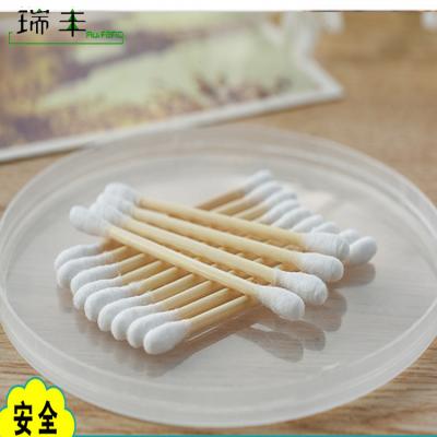 China Sterile Wholesale Disposable Wooden Cosmetic China Ear Stick Cotton Cleaning Buds for sale