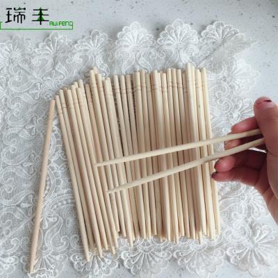 China Food Grade Disposable Biodegradable Wooden Chopsticks For Japan For Kids for sale