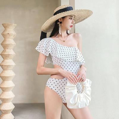 China 2022 New Design Antibacterial Sexy Teen Girl Bikini Beach One Piece Wear One Shoulder Hollow Off Cute Swimsuit Women Ruffle Wrap Swimwear for sale