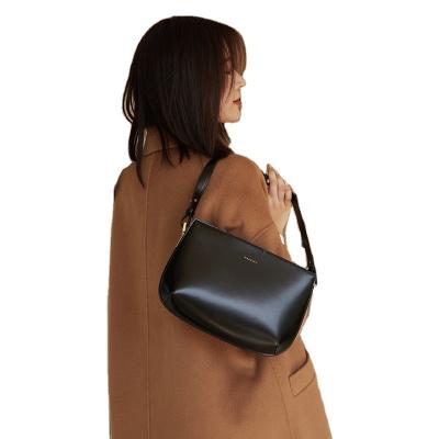 China Fashion Factory Wholesale Women's Smooth Real Leather Single Shoulder Underarm Bag Mini Handbag for sale