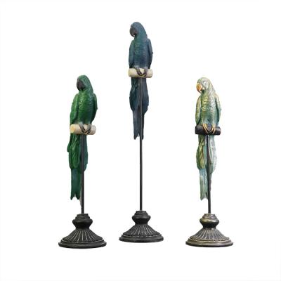 China Wholesale Custom Artificial Prepare Parrot Green Animal Resin Crafts Indoor Decor for sale