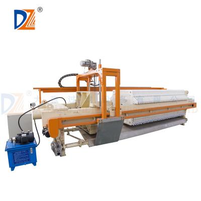 China Sewage Dewatering 5.5kw Hydraulic Automatic Cloth Powerback Cleaning Filter Press For Oil Sludge for sale