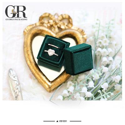 China Wholesale Custom Velvet GuoRui Jewelry Packing Ring Box Earring Jewelry Box Velvet Pendant Jewelry BO for sale