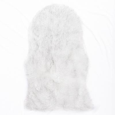 China Non-slip Luxury Fluffy Faux Fur Sheepskin Couch Bedside Area Rugs 2x3 Soft Comfortable Feet for sale