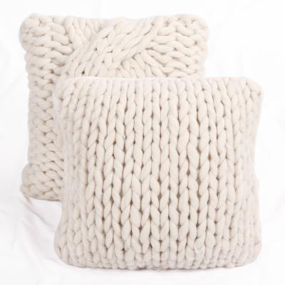 China Custom Viable Living Room Decorative Cable Knitted Christmas Cushion Tile Cover Pillowcase for sale