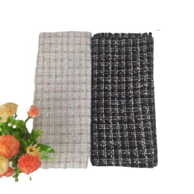 China Best price soft 100% t apparel fabrics custom tucks comfortable fashion woven tweed rolls for sale