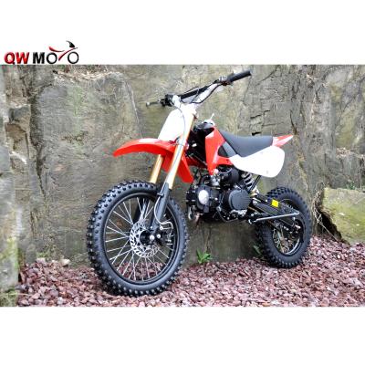 China QWMOTO Chinese Used Classic LIFAN Cheap Engine Off Road Pitbike 140cc 150cc 160cc Motorcycle 153x38x75cm for sale