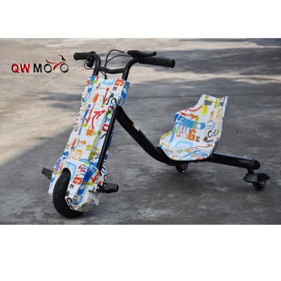 China QWMOTO CE Electric Drift Tricycle 100w Mini Motorcycle 3 Wheel Stand Up Electric Scooter 100w Drift Bike 200X50 for sale