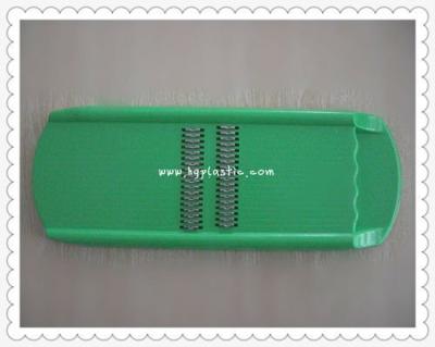 China Carrot Cucumber Salad Fruit Slicer Tools Sustainable Plastic Vegetable Cleaver for sale