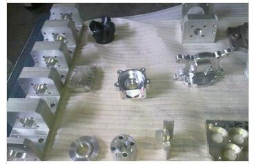 China Aluminum Alloys High Pressure Die Casting Parts Sand Blasting Surface for sale