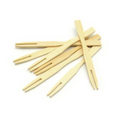 China Disposable Fruit Salad Dessert Party Forks On The Go Meal BBQ Buffet Bamboo Stick Forks for sale