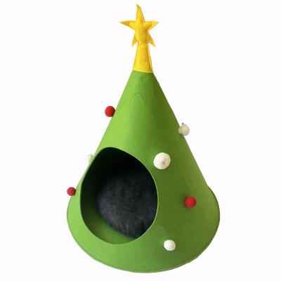 China Christmas Tree Shape Pet House Removable Blanket Felt Nest Soft Warm Bed for sale