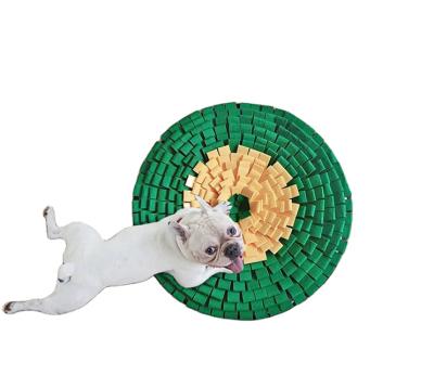 China Sustainable Slow Feeding Mat Toy Smell Training Blanket Sniffing Pad for sale