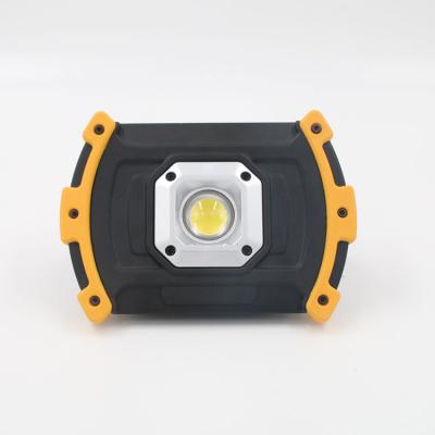 China Aluminum Alloy Aluminum 1100 Lumen Led Flood Light 10w Portable And Rechargeable Led Work Light for sale