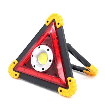 China Easy To Carry Rechargeable Car Portable Emergency Spotlight Road Hazard Led Spotlight Warning Sign Light Triangle Emergency Outdoor Light for sale