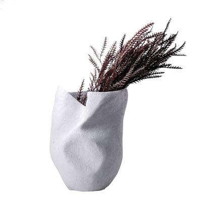 China Resin Minimalist Abstract Irregular White Vase Flower Vases Decoration Dry Luxury Home Accessories for sale