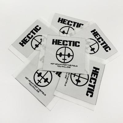 Κίνα Factory Direct Viable White Jacquard Logo Custom Cheap Brand Woven Neck Label Garment Label προς πώληση