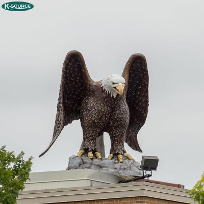 China Outdoor / Indoor Life Size Cast Sculpture Eagle Bronze Bird Metal China Garden Statue for sale