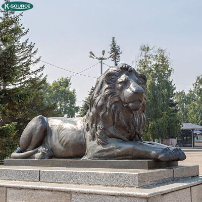 China China Garden Decoration Outdoor Brass Lion Sculpture Sitting Outdoor Fountain With Bronze Lion Statue for sale