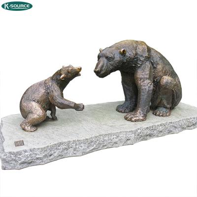 China Family Animal Sculpture China Garden Life Size Brass Statue Cast Bronze Bear Statue for sale