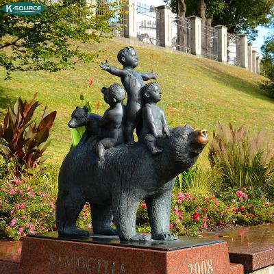 China China Large Sculpture Brass Casting Bear Statue Man And Bear Man Outdoor Garden Decoration for sale