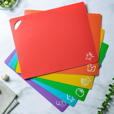 China Viable 6 Pieces Set 6 Color Thin Bendable Cutting Board Flexible Multicolor Plastic Cutting Board for sale