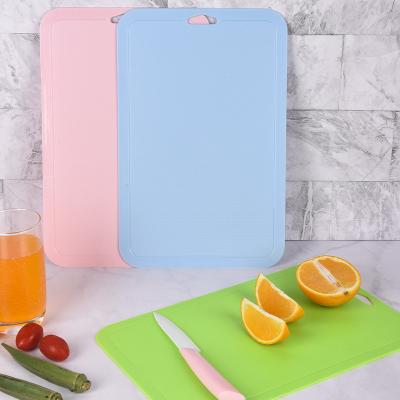 China 3 Color Viable Spot Selling Cutting Board Plastic Cutting Board Set Food Cutting Board Household Fruit Cutting Board for sale