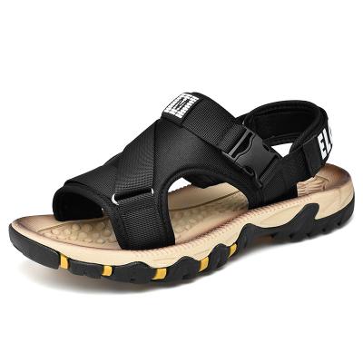 China New Design Anti-odor 2021 Summer Beach Shoes Slippers Leather Sandals For Men for sale