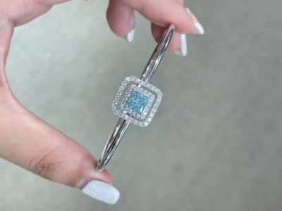 中国 IGI認定 ラボ栽培 青い合成ダイヤモンド 1.2CT プリンセスカット 18k 白金 ブレスレット 販売のため