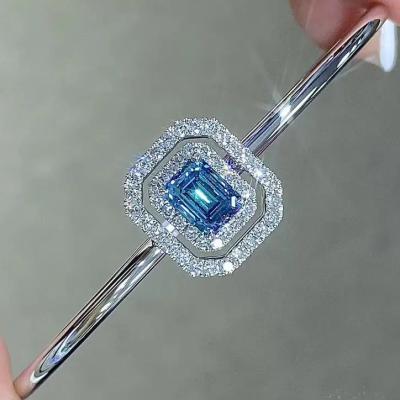 Cina Laboratorio di alta durata ha creato diamanti bianchi 3-3.99ct per spedizioni veloci e sicure DHL in vendita