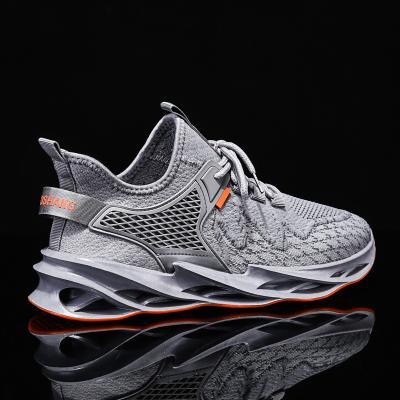 China EVA Woven Sneakers Men Running Shoes Flying Hombre Fashion New Sports Shoes Mens Athletic Shoes Sneakers for sale