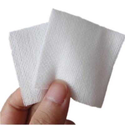 China Viscose / Polyester Each Sizes Nonwoven Swabs For Medical Application for sale