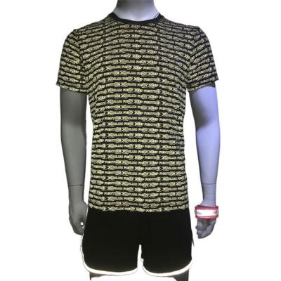 China Men's Crew Neck T-shirt Running Men's Round Neck Breathable T-Shirts With Reflective Pattern Reflective Letters for sale