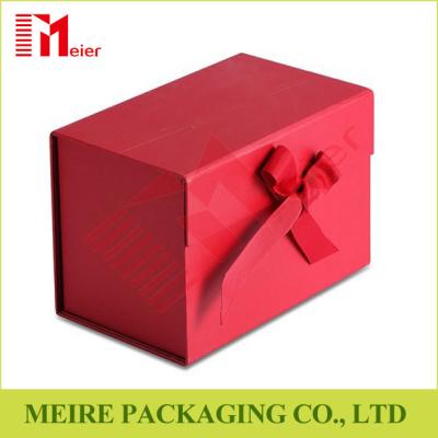 China Ribbon Bow Tie Magnetic Closure Cardboard Gift Packing box with red Panton printing for sale