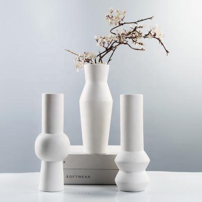 China European Style Floral Table Flower Vase Cylinder Small Matte Whit Unique Ceramic for sale