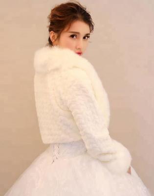 China Acrylic Bridal White Faux Fox Fur Shawl For Wedding Evening Winter for sale