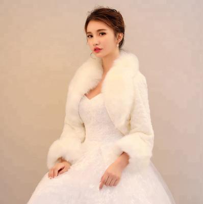 China Acrylic White Faux Fox Fur Shawl For Wedding Evening Winter Cape Wrap for sale