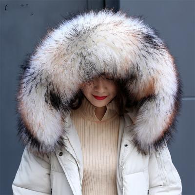 China Luxury Single Dyed Hood Scarf Collar Detachable Fur Cap Raccoon Fur Collar Junction Panel Winter Wholesaler for sale